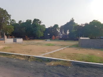 `This plots avaible on Prime Loction near Gonwa PETROL PUMP on 6 Lane Highways