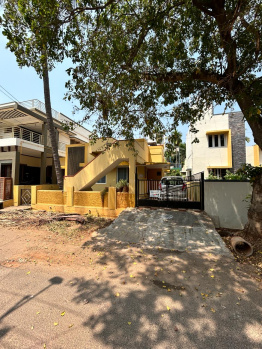 35*50  INDEPENDENT OLD HOUSE  FOR SALE