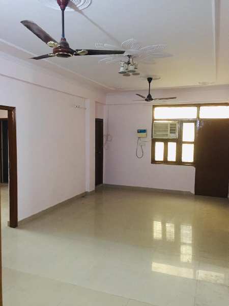 3 BHK Flats & Apartments for Sale in Dharam Colony, Gurgaon (1150 Sq.ft.)