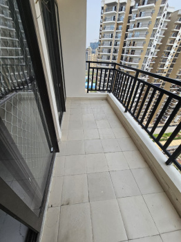 Flats & Apartments for Sale in NH 24 Highway, Ghaziabad (1650 Sq.ft.)