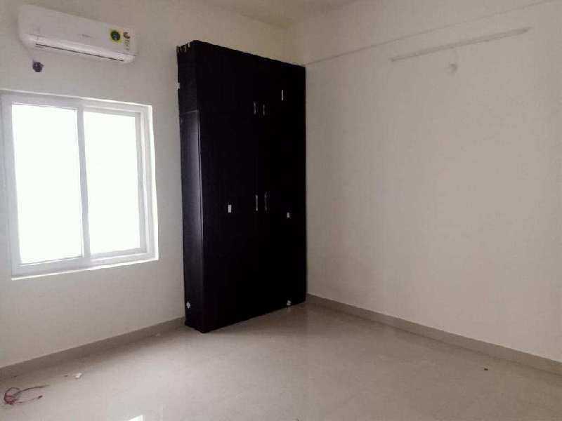 4 BHK FLAT FOR RENT