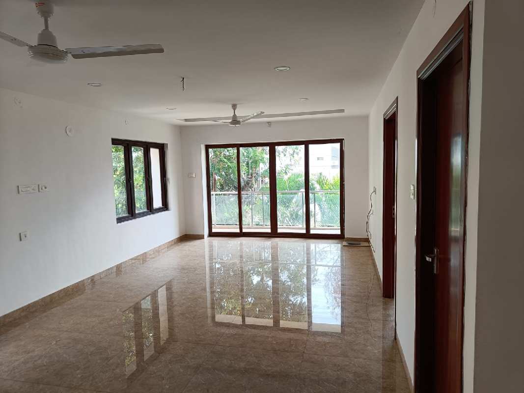 3 BHK Flats & Apartments for Sale in Film Nagar, Hyderabad (3300 Sq.ft.)