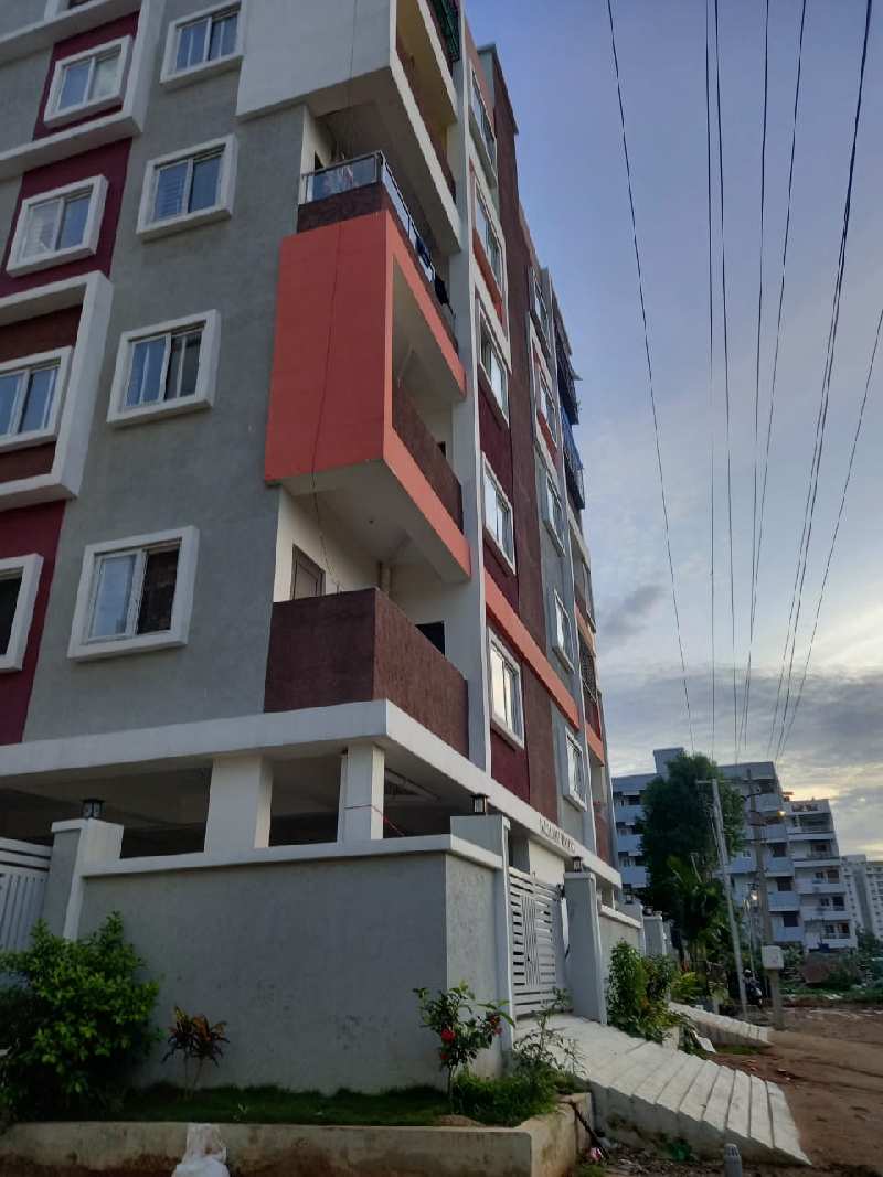 2 BHK Flats & Apartments for Sale in Raghavendra Colony, Hyderabad (1200 Sq.ft.)