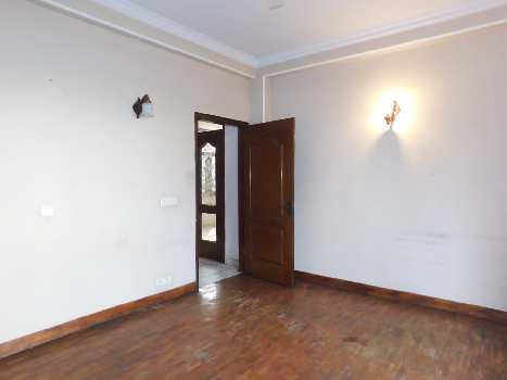 Builder Floor Second with Terrace on 500 sq yards for SALE in NFC.