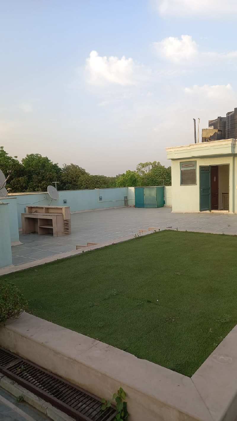 WITH TERRACE, SQ, Lift, Second Floor 4bhk GOLF LINKS FOR SALE , FREEHOLD