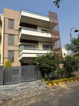 Tastefully Built 300 sq yards Independent House of 3 floors For Sale.