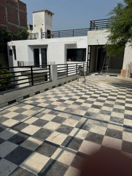 Property for sale in Sainik Farms, Delhi