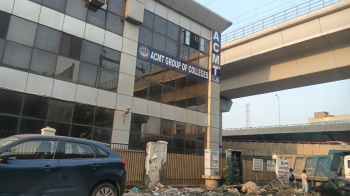 2600 sq ft, Basement, earning 1.40 lakh per month, For Sale.