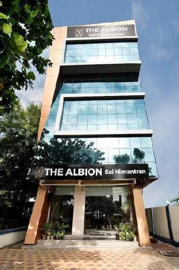 42 AC Rooms Hotel Near Shirdi Sai Baba Mandir For Sale