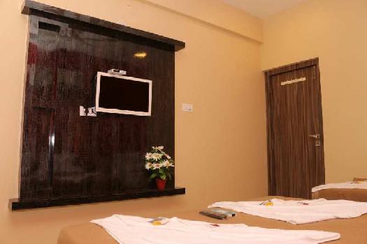 42 AC Rooms Hotel Near Shirdi Sai Baba Mandir For Sale