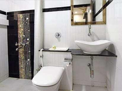 42 AC Rooms Hotel Near Shirdi Sai Baba Mandir For Sale