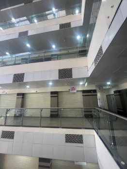 Office Space for Sale in Sarojini Nagar, Delhi (325 Sq.ft.)
