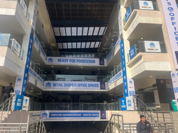 Commercial Shops for Sale in Sarojini Nagar, Delhi (300 Sq.ft.)
