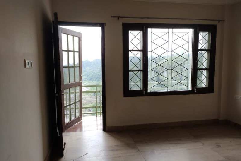 5490 Sq.ft. Individual Houses / Villas for Sale in Yol Cantt, Dharamshala (2200 Sq.ft.)