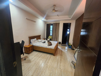 3 BHK Flats & Apartments for Sale in Sector 57, Gurgaon (300 Sq. Yards)