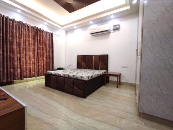 1 BHK Builder Floor for Rent in Sushant Lok Phase III, Gurgaon (300 Sq. Yards)