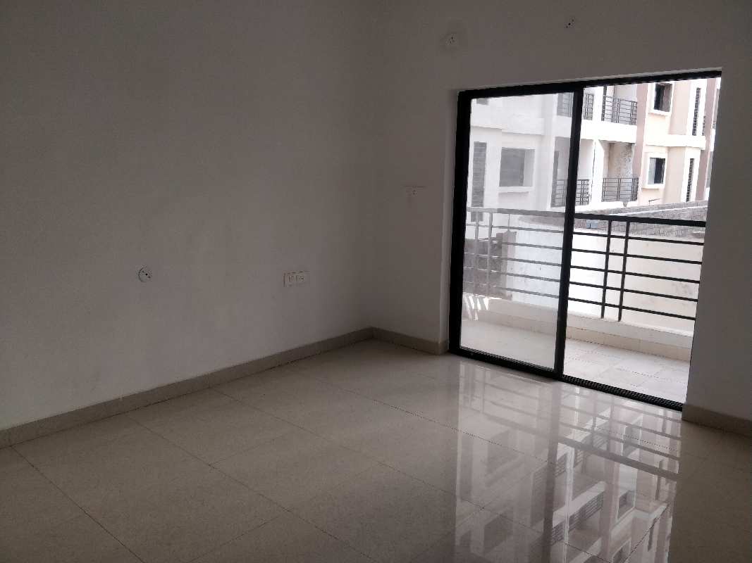 3 BHK Flats & Apartments for Sale in New Dhamtari Road, Raipur (1200 Sq.ft.)