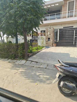 300 sq yards plot for sale in 109 sector greater Mohali