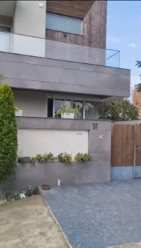 5 BHK Independent House for Sale in Airport Road, Chandigarh (500 Sq. Yards)