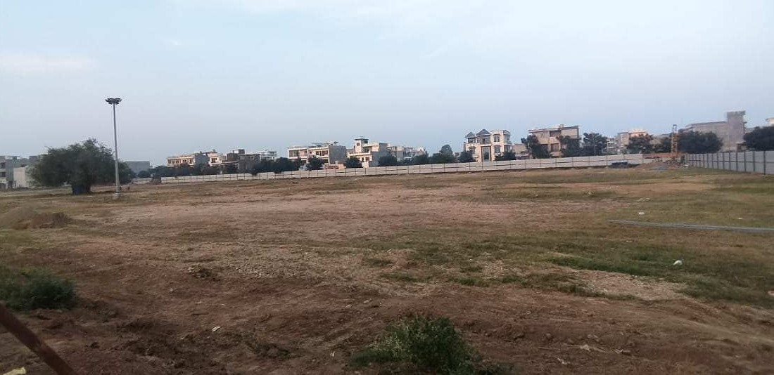 1440 Sq.ft. Showrooms for Sale in Airport Road, Mohali