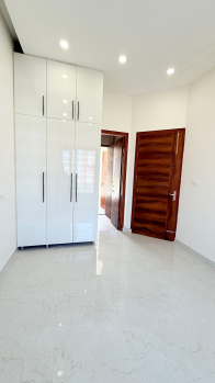 1 kanal old liveable house for sale in sector 8 Panchkula