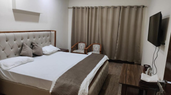 1 kanal old liveable house for sale in sector 8 Panchkula