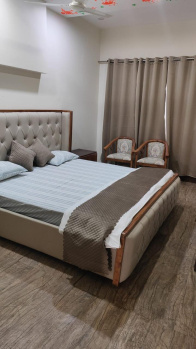 10 Marla Old liveable Triple storey House for sale in sector 11 Panchkula