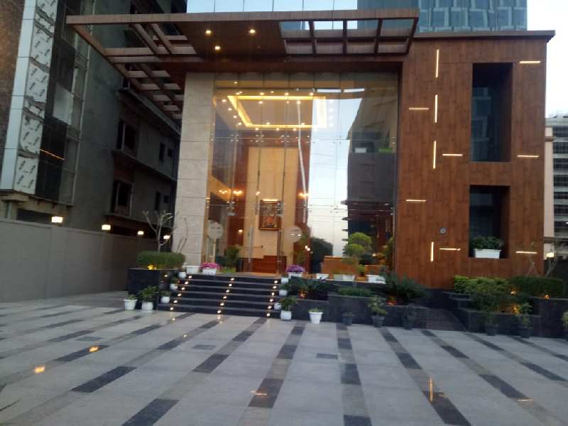 1 RK Builder Floor for Rent in Sector 136, Noida (3400 Sq.ft.)