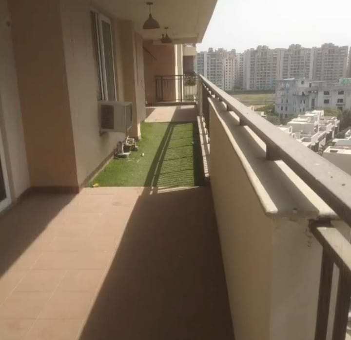 3 BHK Flats & Apartments for Sale in Sector 109, Gurgaon (2000 Sq.ft.)