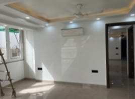 4 BHK Flats & Apartments for Sale in Sector 22, Dwarka, Delhi (1950 Sq.ft.)