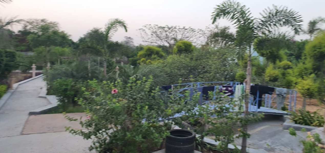 2 BHK Farm House for Sale in Badshahpur, Gurgaon (9600 Sq.ft.)