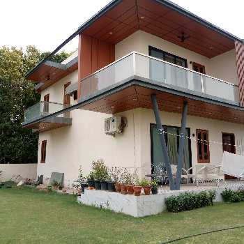 4 BHK Individual Houses / Villas for Rent in Vasant Kunj, Delhi