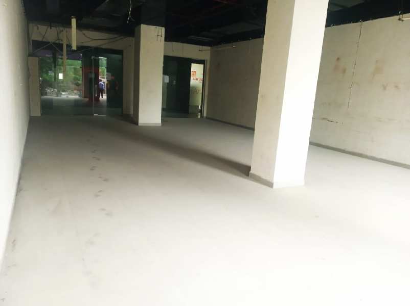 2596 Sq.ft. Commercial Shops for Rent in Sector 51, Gurgaon