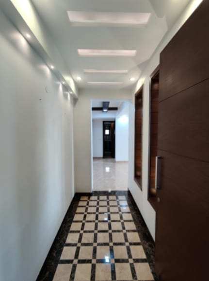 3 BHK Flats & Apartments for Sale in Sector 10, Dwarka, Delhi (1750 Sq.ft.)
