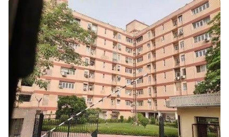 3 BHK Flats & Apartments for Sale in Block D1, Janakpuri, Delhi (1400 Sq.ft.)