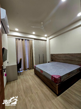 Independent House for Sale in DLF Phase II, Gurgaon (150 Sq. Yards)