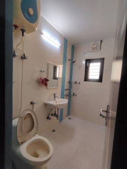 Flats & Apartments for Rent in Sector 10, Dwarka, Delhi (1970 Sq.ft.)