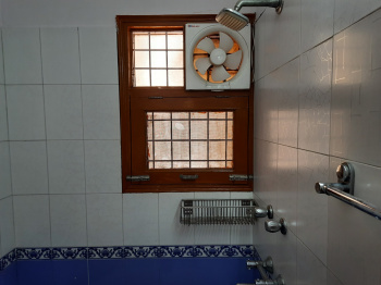 3 BHK Flats & Apartments for Sale in Sector 22, Dwarka, Delhi (1800 Sq.ft.)