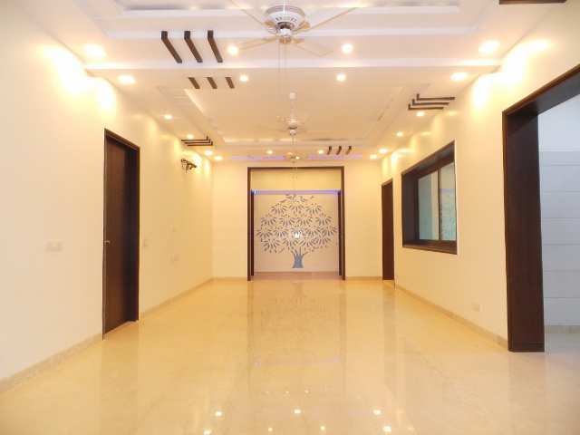 4 BHK Builder Floor for Sale in Punjabi Bagh West, Punjabi Bagh, Delhi (3250 Sq.ft.)