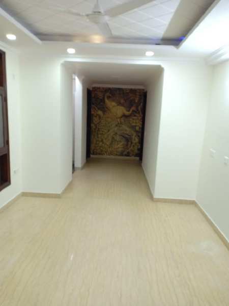 3 BHK Flats & Apartments for Rent in Club Road, Punjabi Bagh, Delhi (200 Sq. Yards)