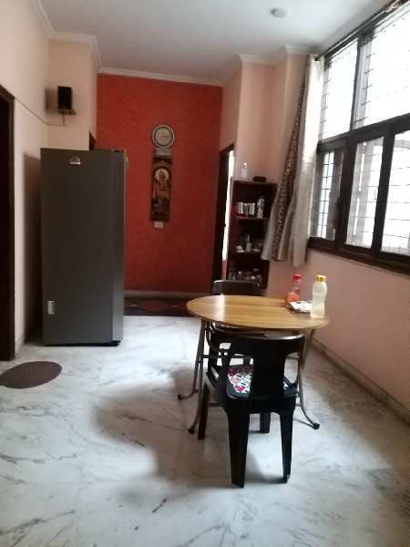 3 BHK Flats & Apartments for Sale in Block D, Hauz Khas, Delhi (272 Sq. Yards)