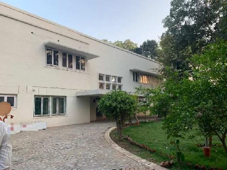 6 BHK Individual Houses / Villas for Rent in Sardar Patel Marg, Delhi (11000 Sq.ft.)