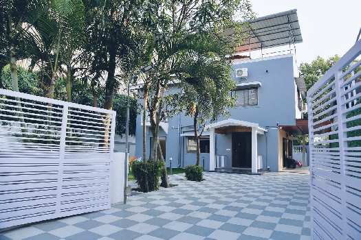 4 bhk independent villa with pool