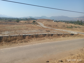 100 guntha agriculture land both sides road