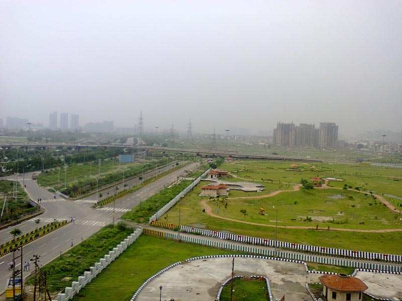 2BHK on Noida Expressway for sale