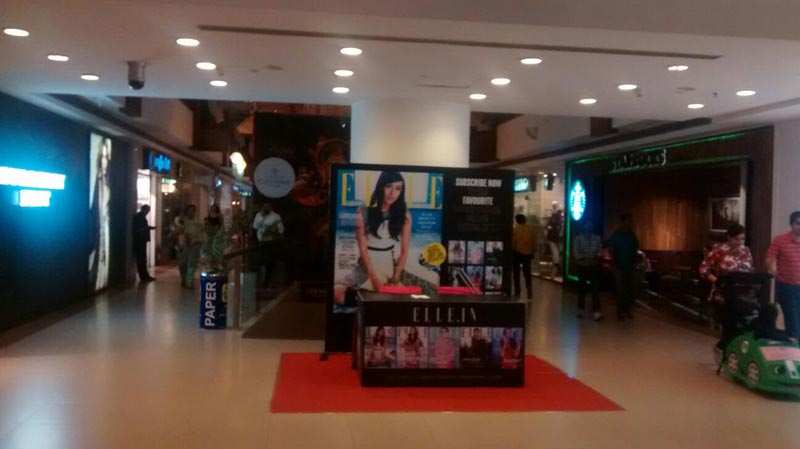 Showroom Space in Commercial Mall On Noida Expressway