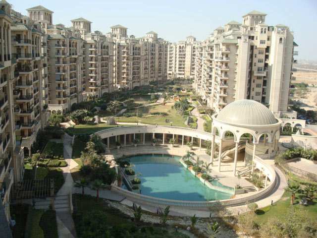 3 BHK Flats & Apartments for Sale in Sector 93A, Noida (1500 Sq.ft.)