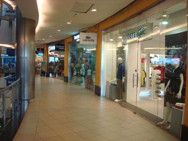 Commercial Showroom Space in a Mall