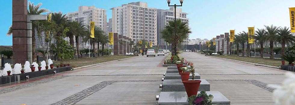 4 BHK Residential Apartment for Rent  in Noida