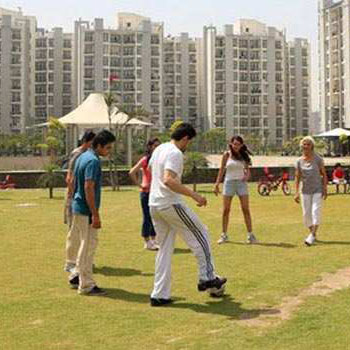 3 BHK Flats & Apartments for Sale in Sector 93b, Noida (1911 Sq.ft.)